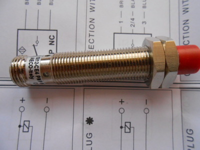 意大利AECO传感器SI12-CE4 PNP NO近接开关与光电开关产品介绍及市场资源概览